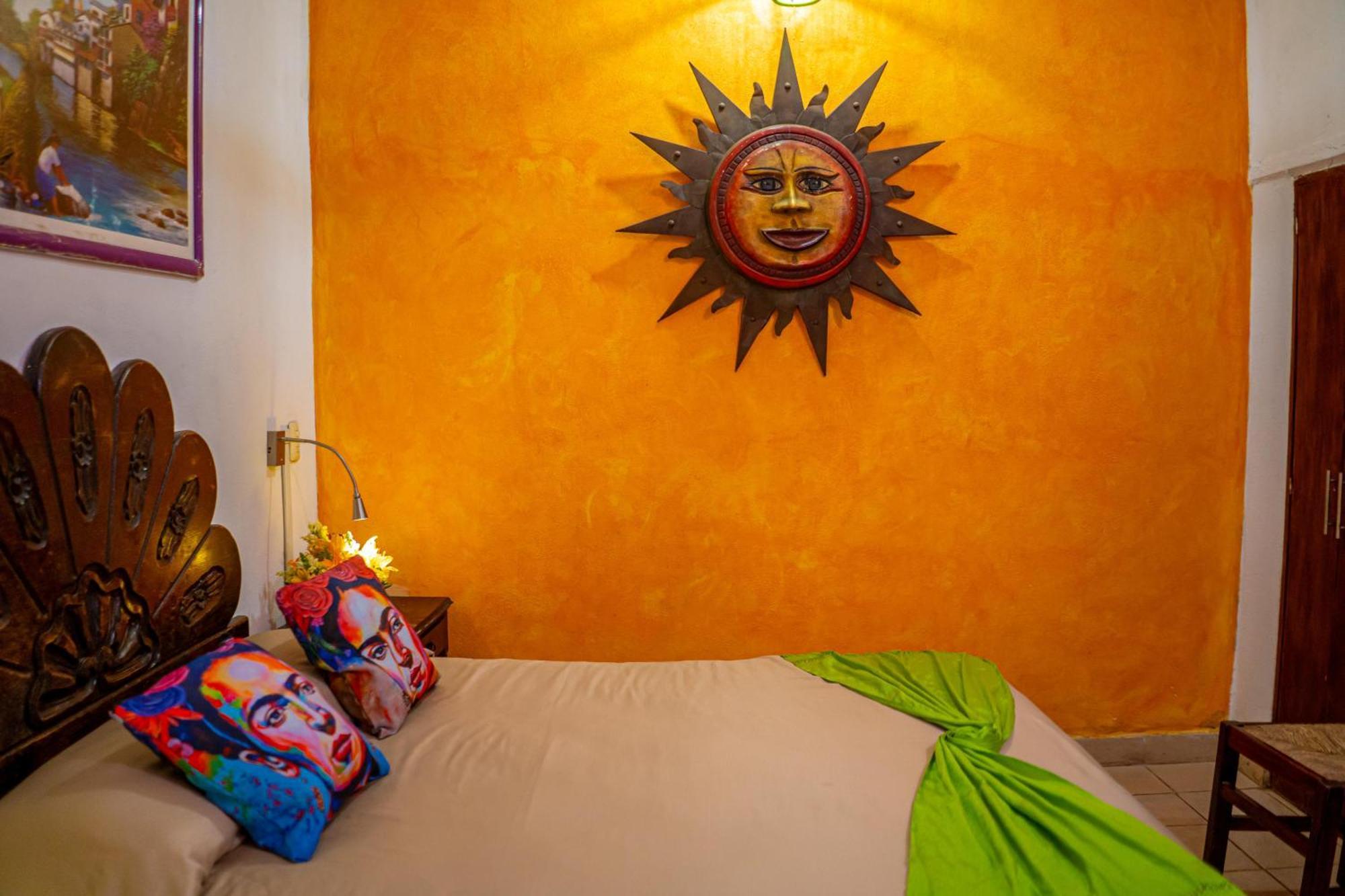 Hotel Posada De Roger Puerto Vallarta Exteriör bild